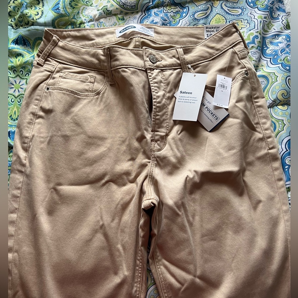 NWT Women’s tan pants, sz 10, Old Navy Rockstar, sateen finish, slimming pockets